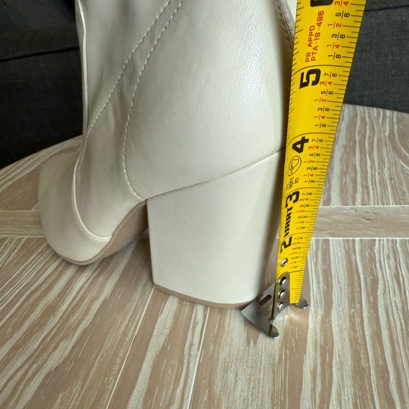 Dolce Vita|Boho Ivory Pointy tall Ankle Boots,Nello fashion boot•••NWT,Size 11 - Picture 10 of 10